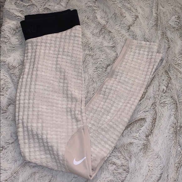 Nike Pants - Nike Pro Hyperwarm Tights